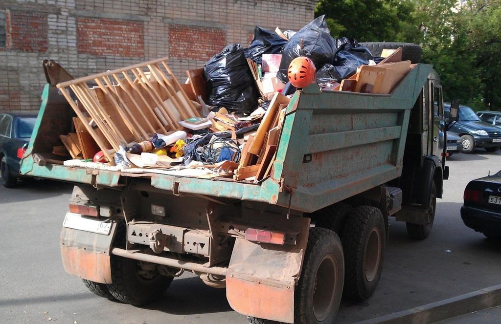 Вывоз мусора из магазина в Сибае от ПроМусор: услуги, цена от 1798 руб., утилизация отходов