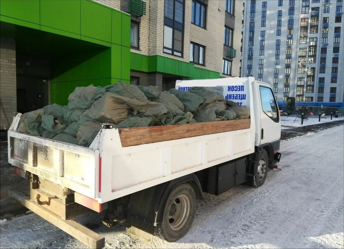 Вывоз мусора грузовым фургоном 3 тонны в Сибае — цена от 1387 руб., ПроМусор