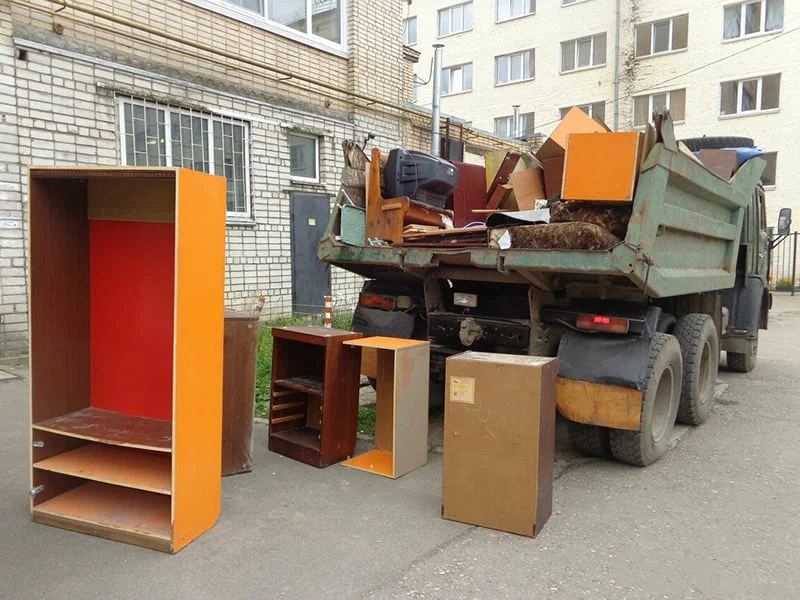 Вывоз шкафа в Сибае от ПроМусор — недорого, демонтаж, утилизация, вывоз из квартиры от 873 руб